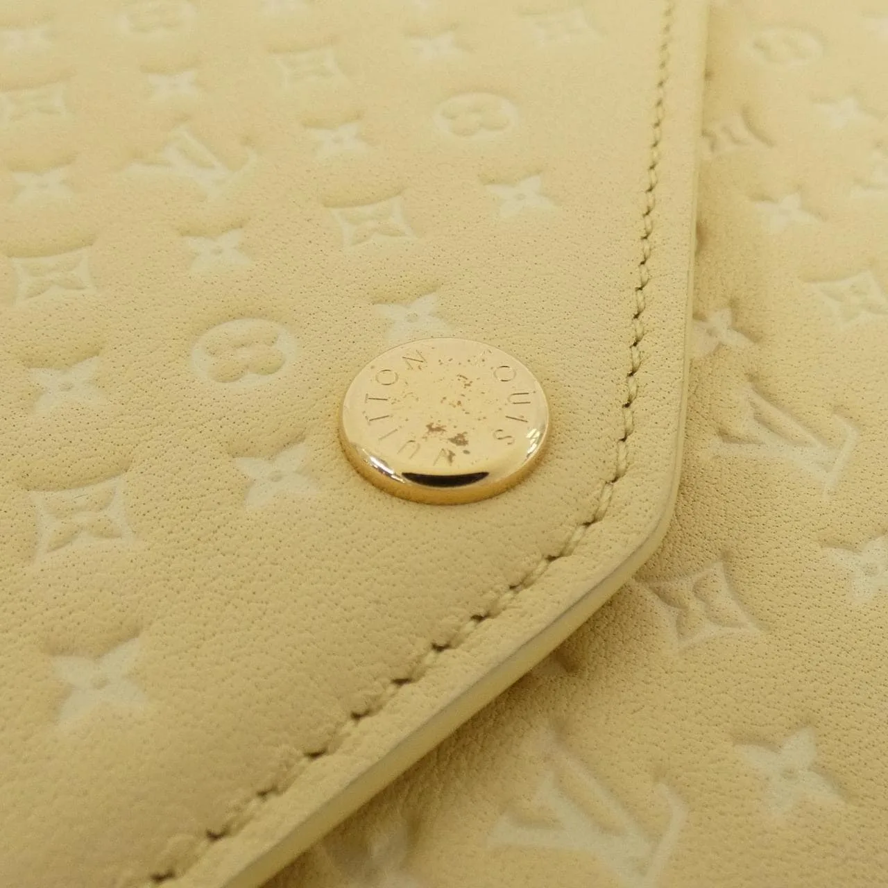 LOUIS VUITTON M82231 銀包 羊皮 3