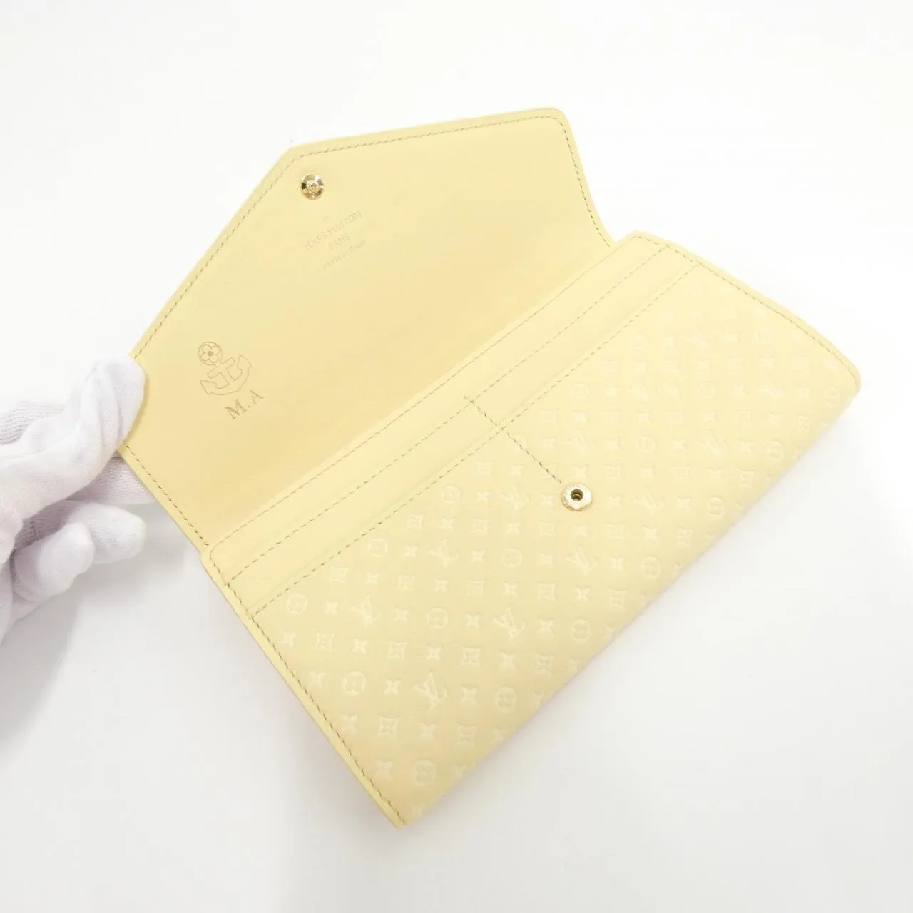 LOUIS VUITTON M82231 銀包 羊皮 4