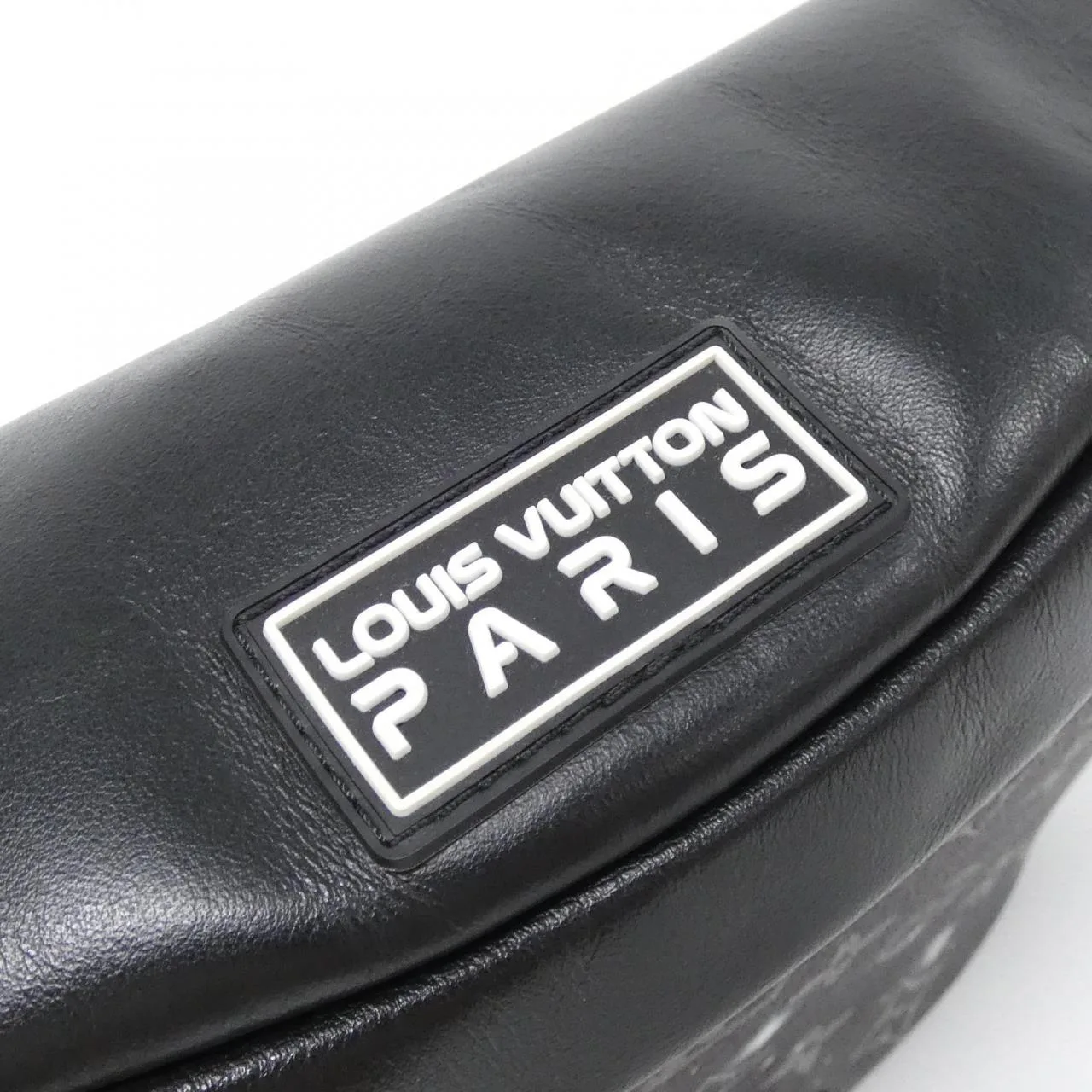 LOUIS VUITTON Discovery M44444 Shoulder Monogram 5