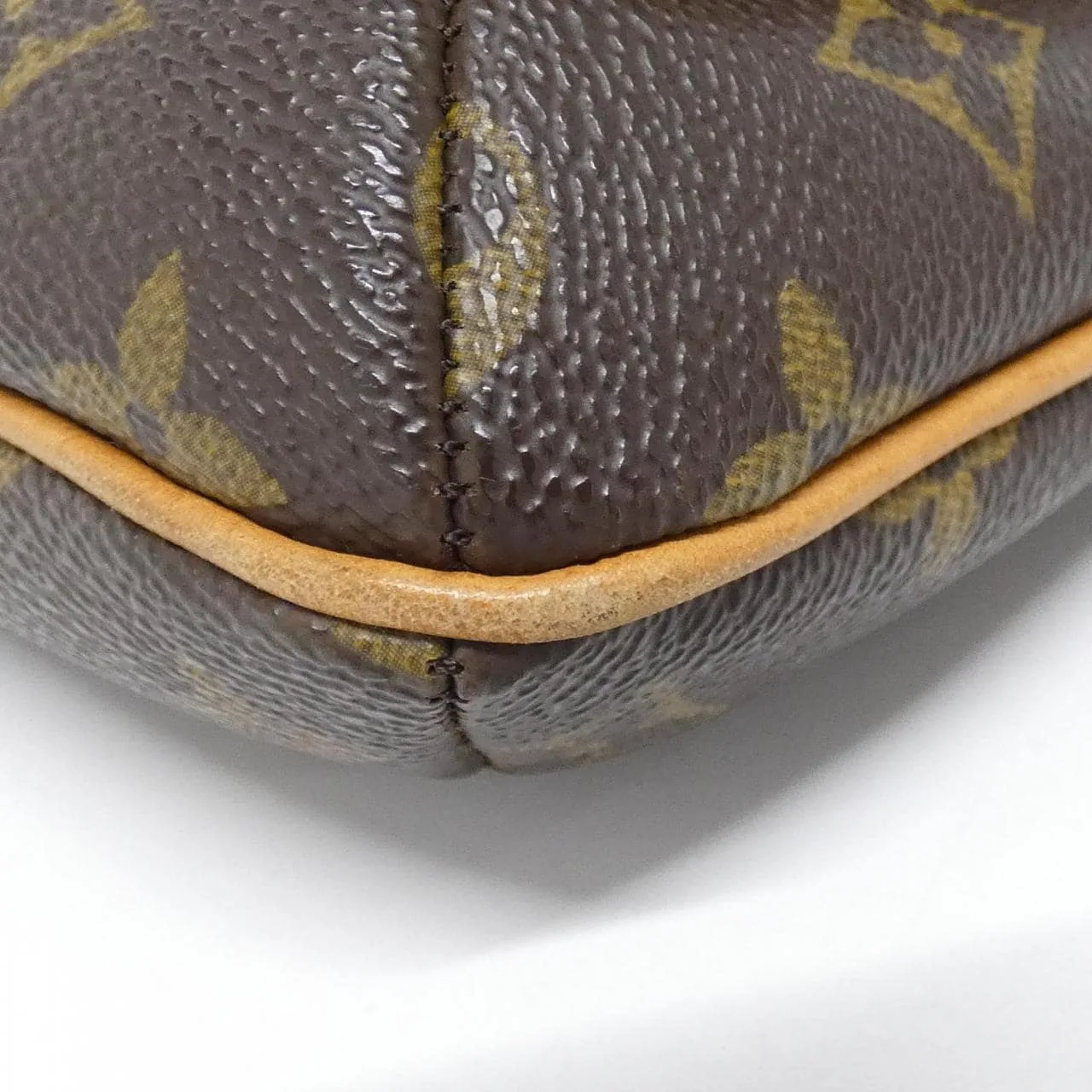 LOUIS VUITTON Musette M51257 Shoulder Monogram 3