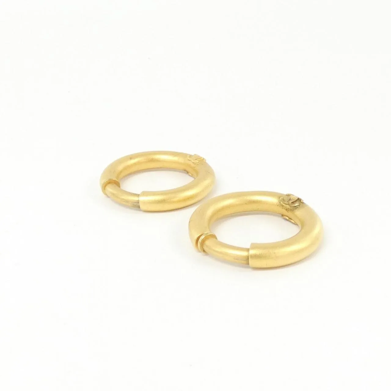CHANEL Accessories 4