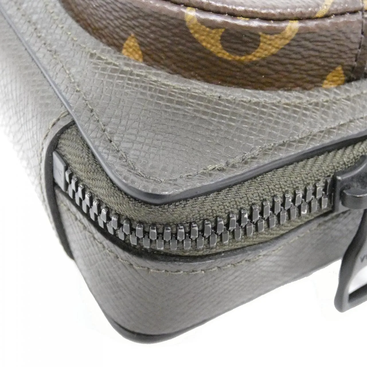LOUIS VUITTON M30581 肩背包 帆布 3
