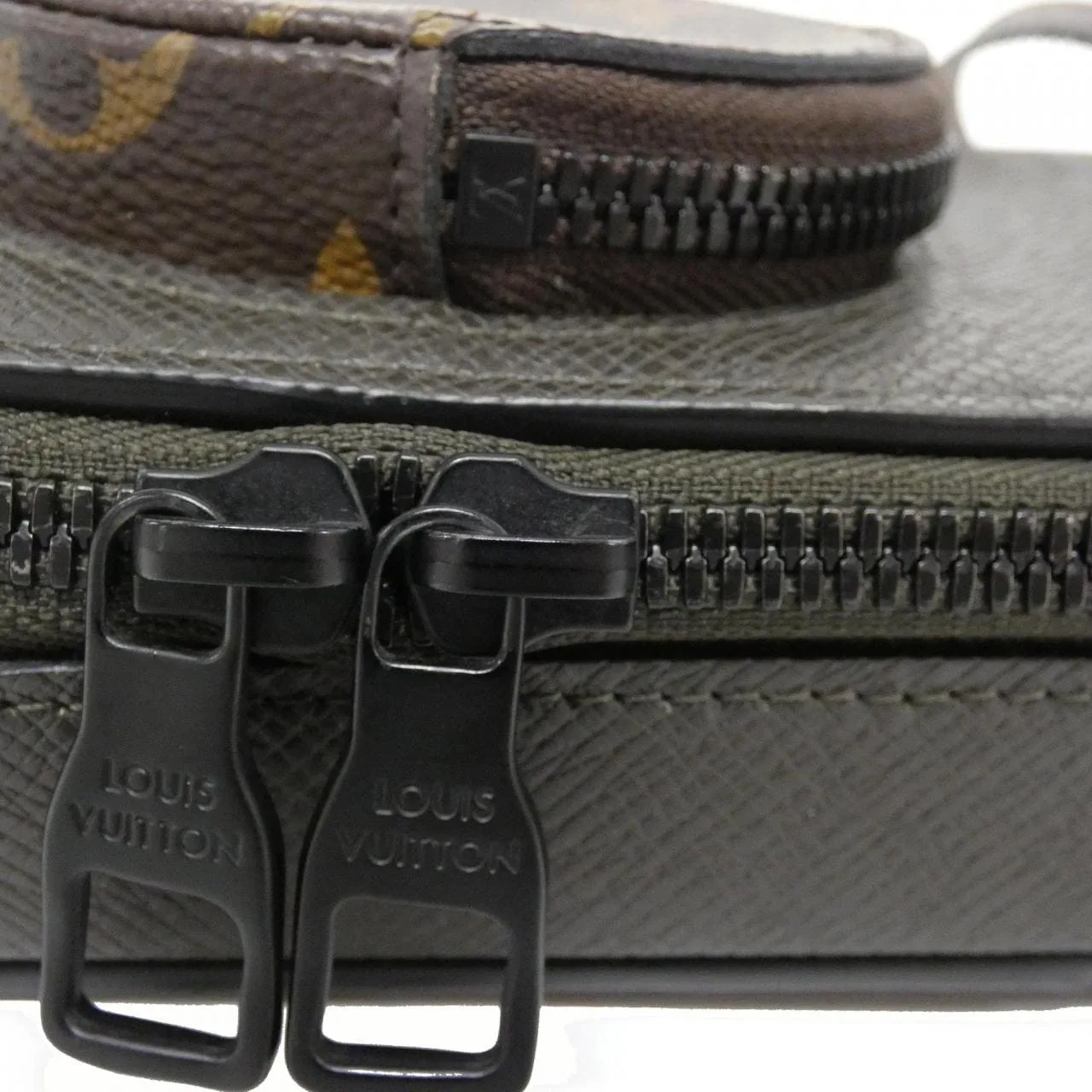 LOUIS VUITTON M30581 肩背包 帆布 5