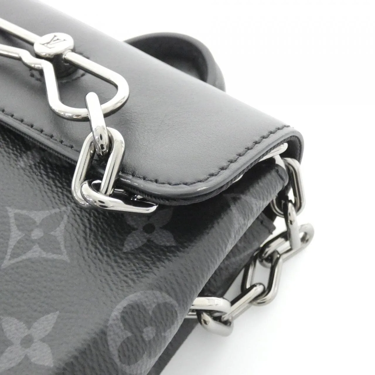 LOUIS VUITTON Eclipse M82774 肩背包 Monogram 5