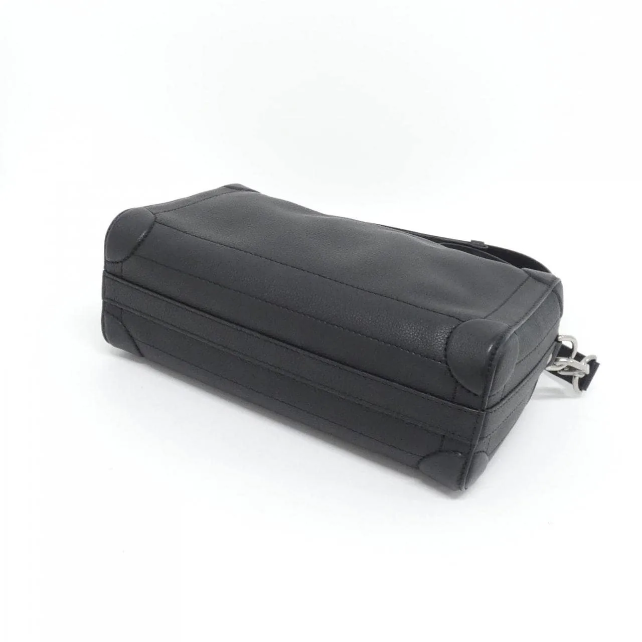 LOUIS VUITTON M11615 Shoulder 3