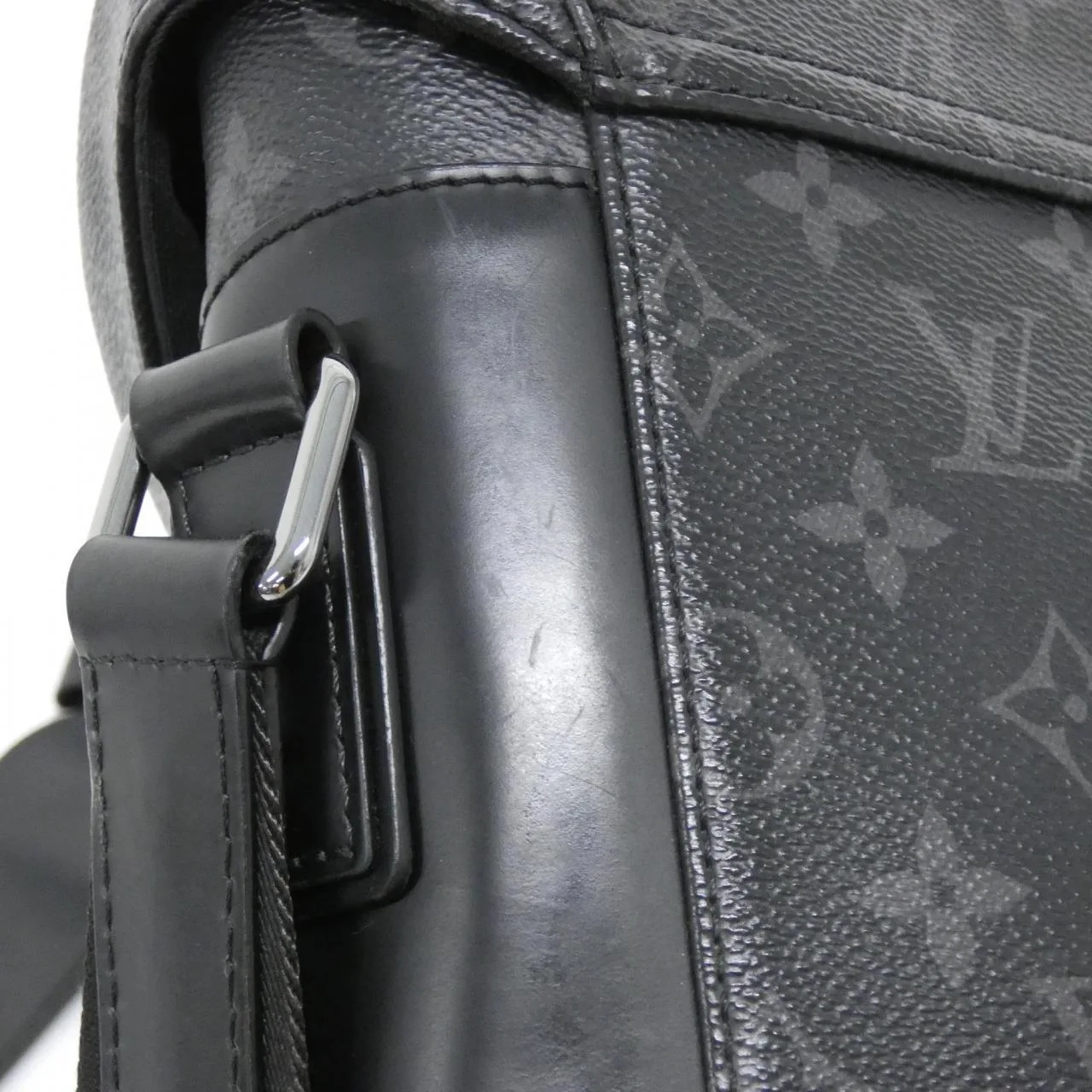 LOUIS VUITTON Eclipse M40511 Shoulder Monogram 5