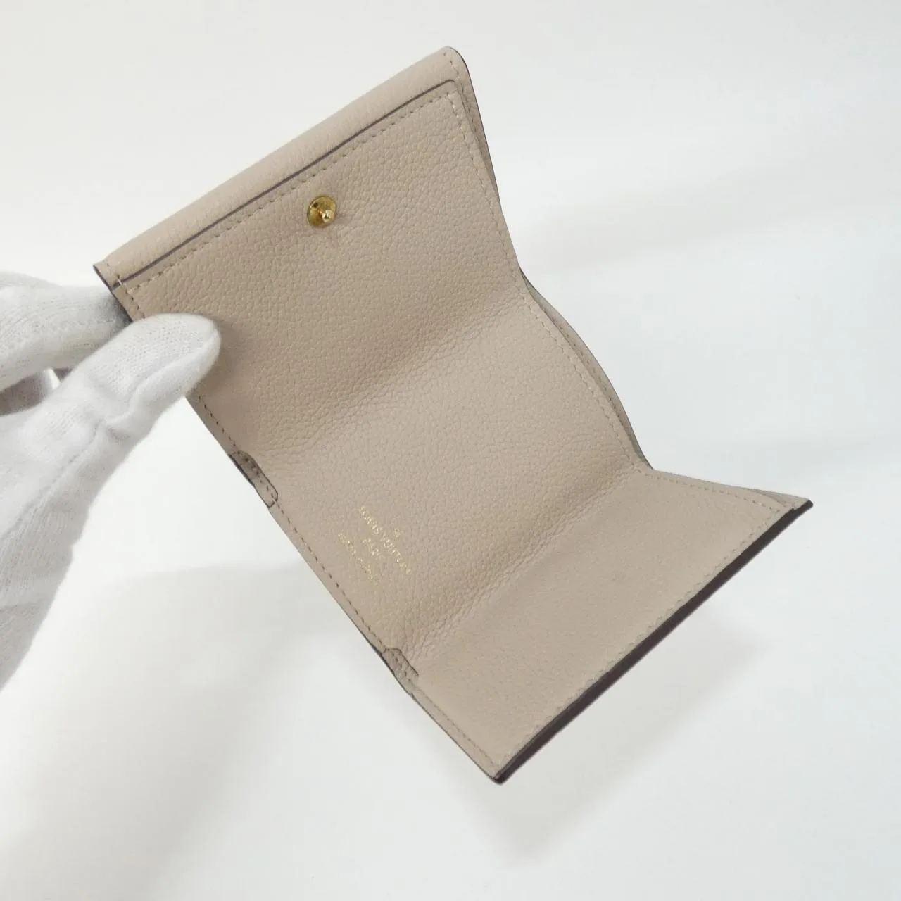 LOUIS VUITTON M69340 銀包 5