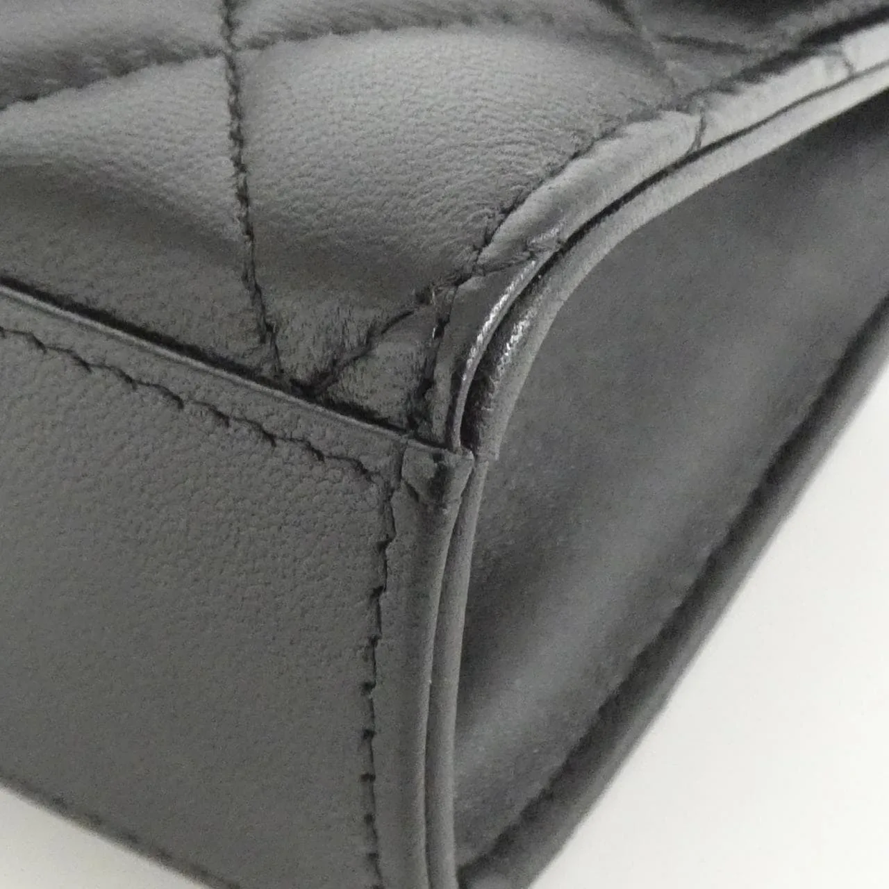 CHANEL Timeless Classic AP2682 Shoulder Lambskin 3