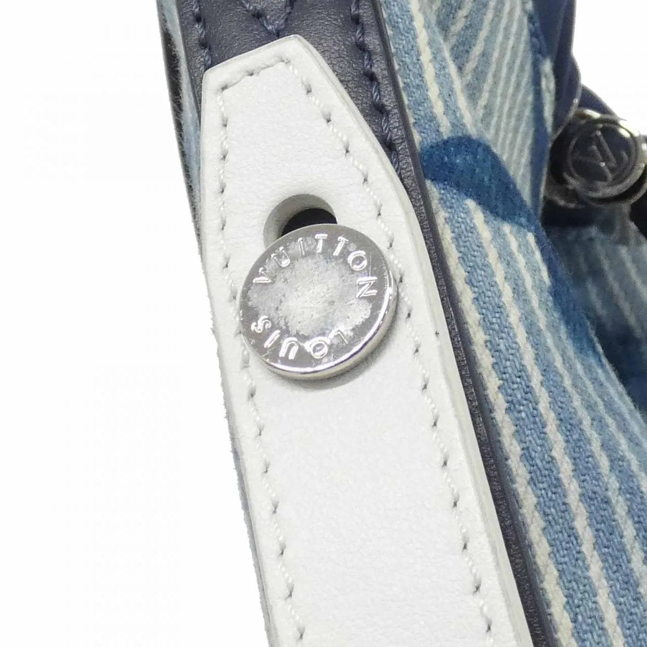 LOUIS VUITTON M57830 肩背包 Monogram 5