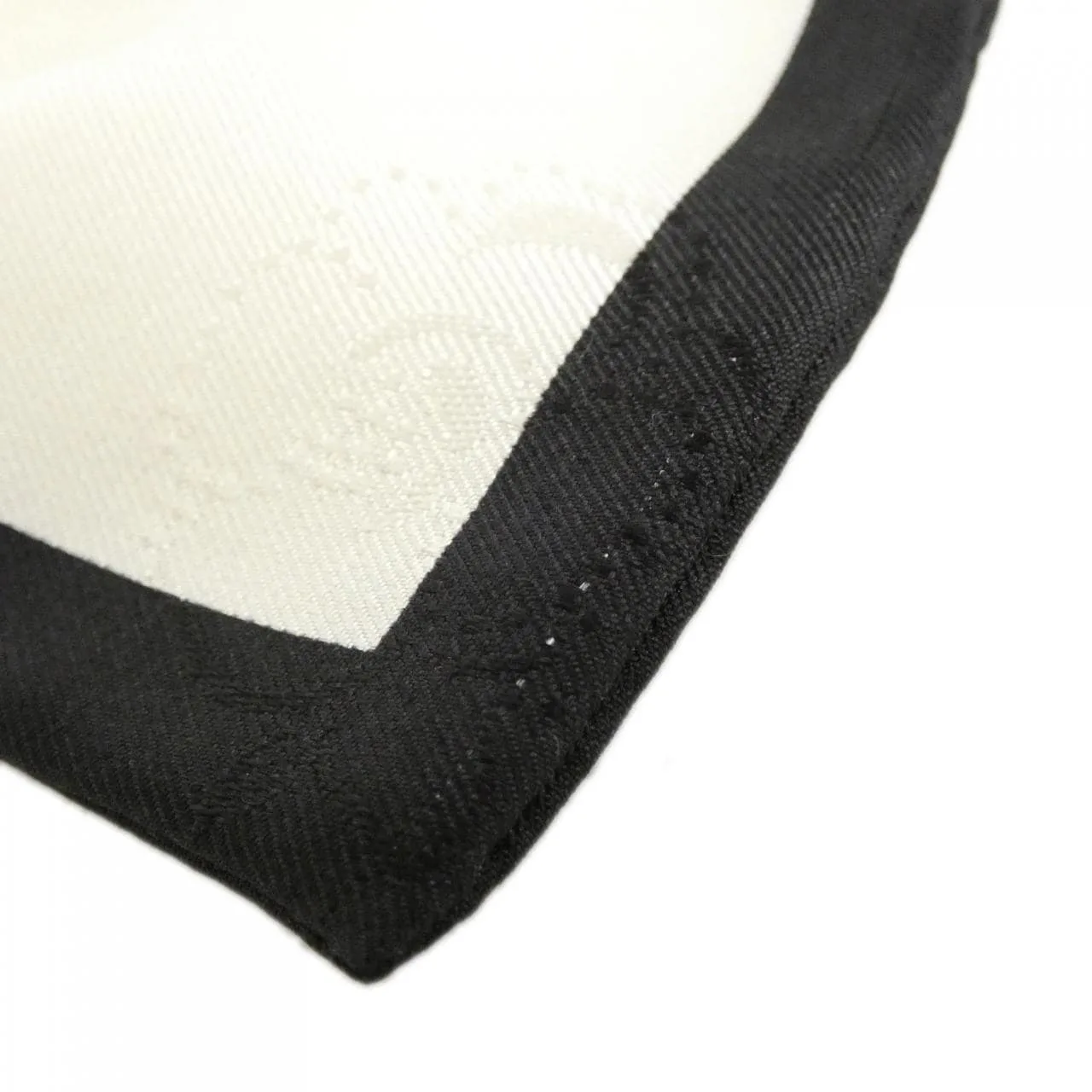 CHANEL AA7530 Accessories 4