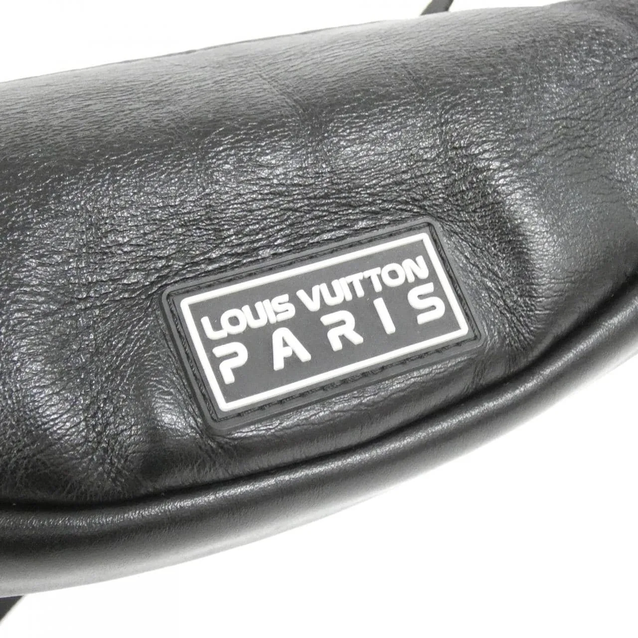 LOUIS VUITTON Discovery M44444 Shoulder Monogram 4