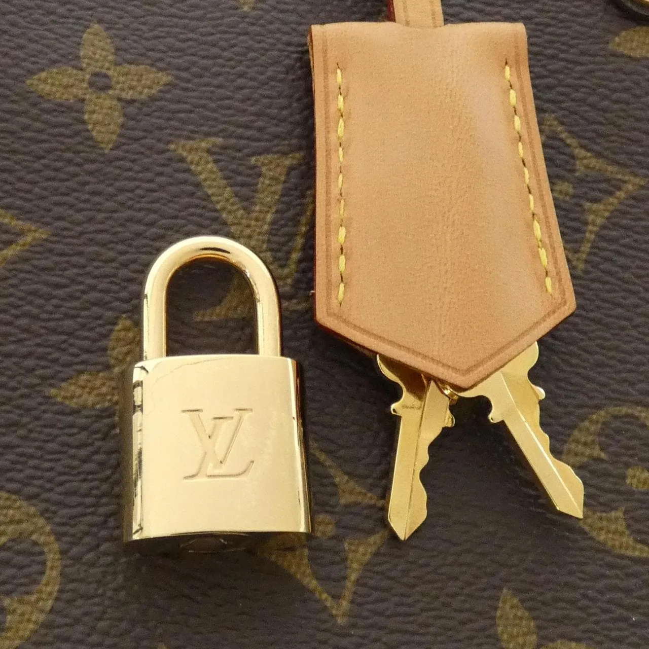 LOUIS VUITTON Montaigne M41055 Handbag Monogram 4
