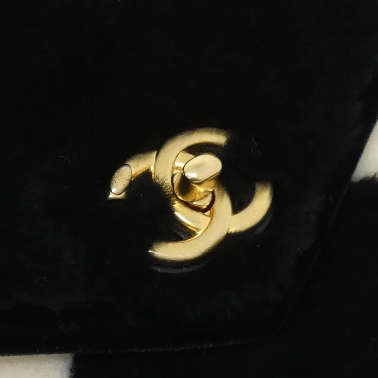 CHANEL AS2612 肩背包 羊皮 4