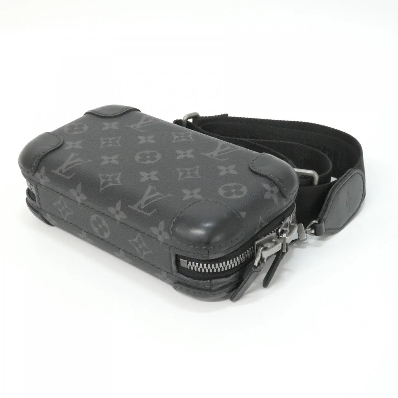 LOUIS VUITTON Eclipse M45579 肩背包 Monogram 3