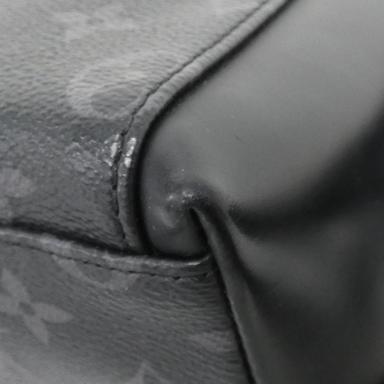 LOUIS VUITTON Eclipse M40511 Shoulder Monogram 3