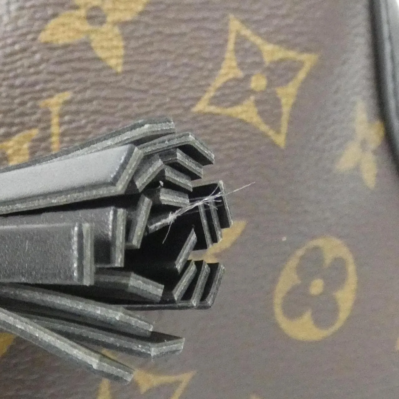 LOUIS VUITTON M43555 Shoulder Monogram 5