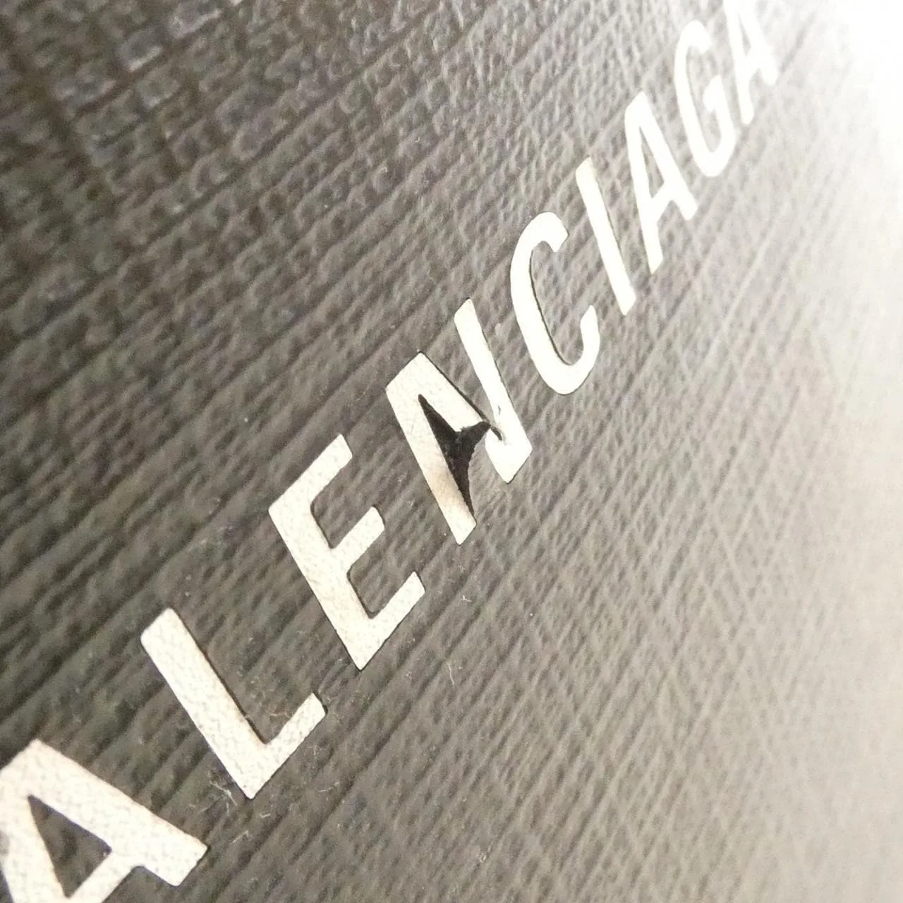 BALENCIAGA 693805 0AI2N Handbag 4