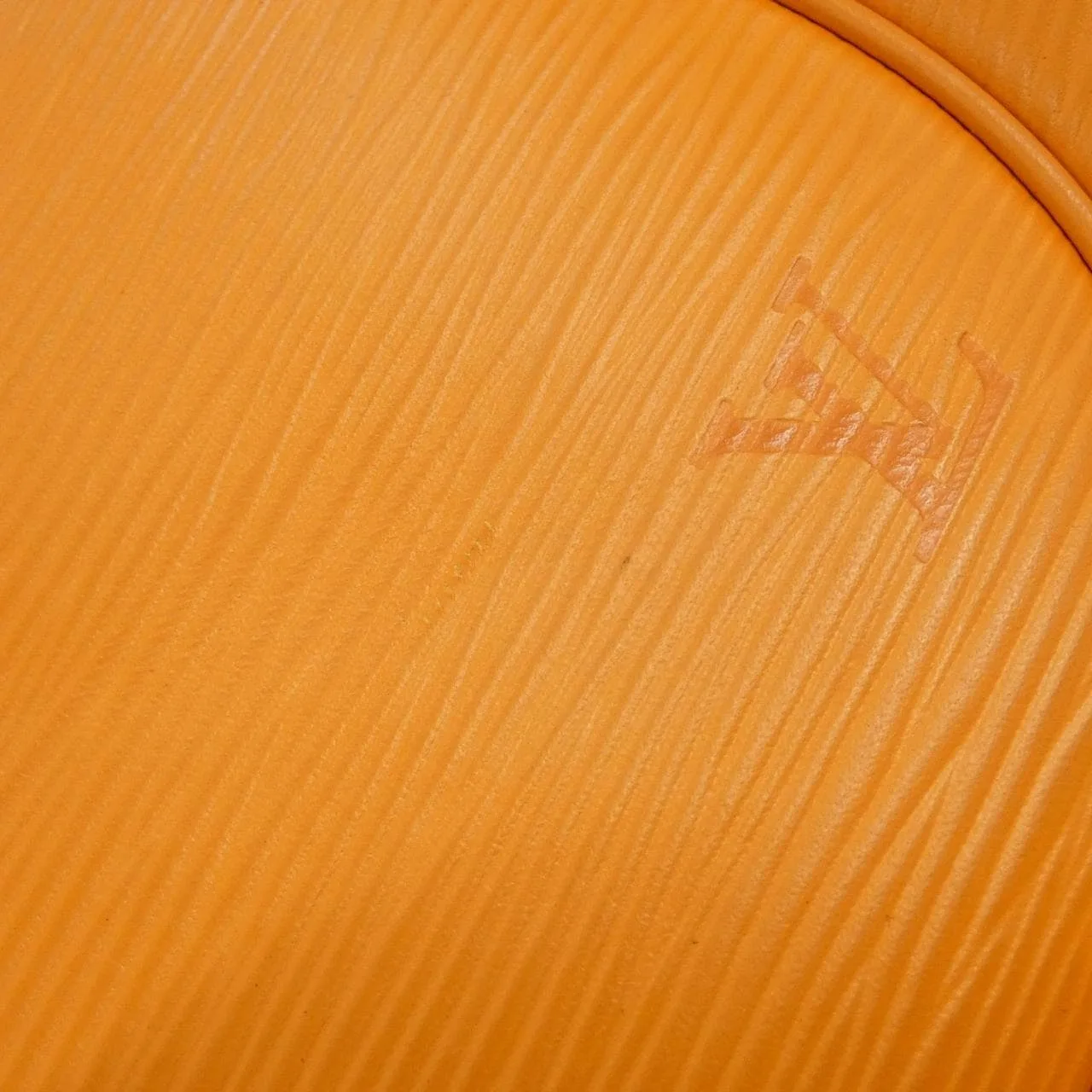 LOUIS VUITTON M5896H Handbag Epi 4