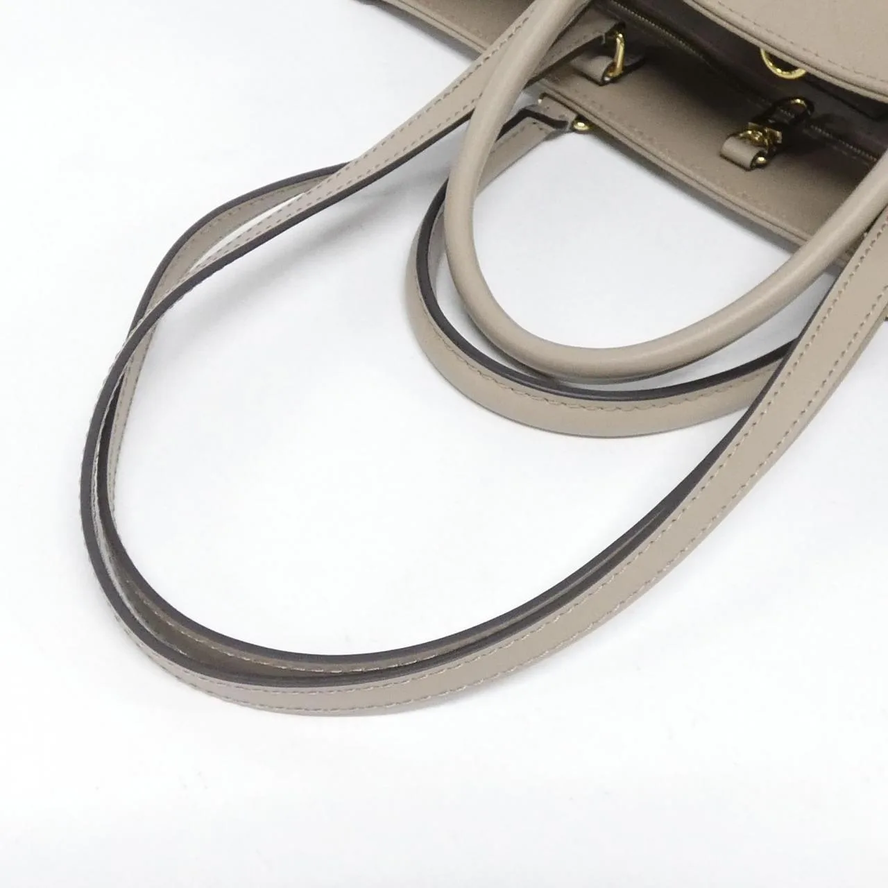 LOUIS VUITTON OnTheGo M45607 Handbag Monogram 4