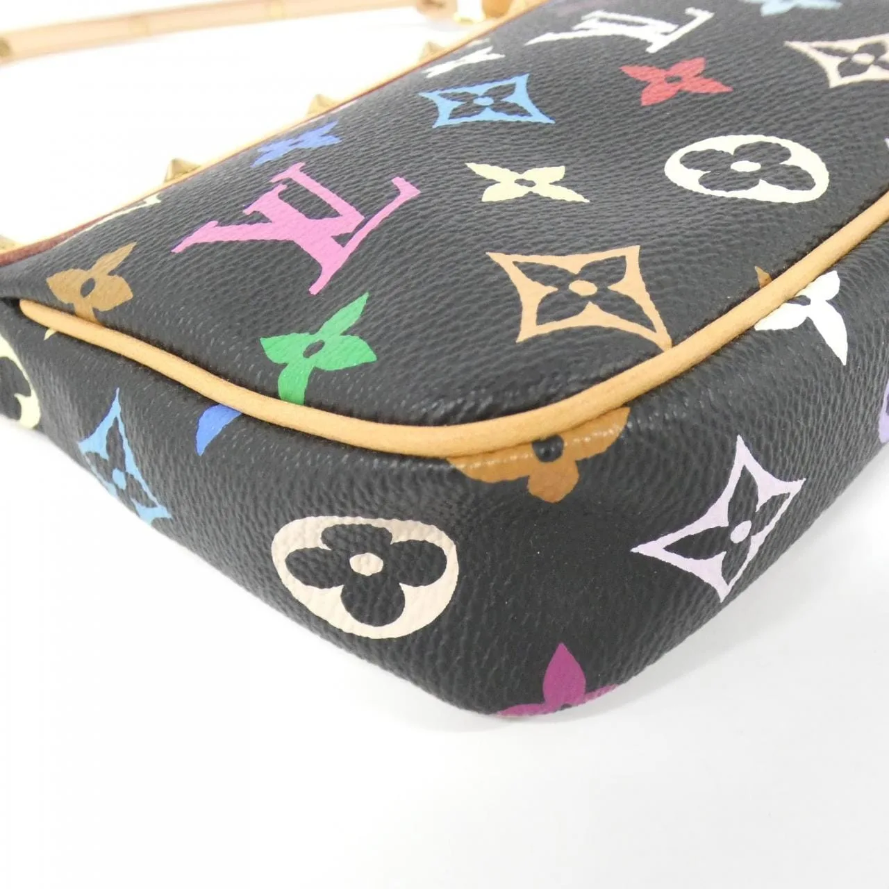 LOUIS VUITTON Pochette M92648 Pochette Canvas 2