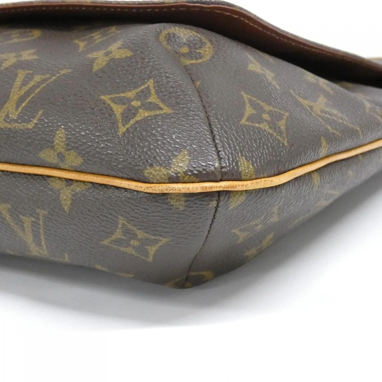 LOUIS VUITTON Musette M51256 Shoulder Monogram 3