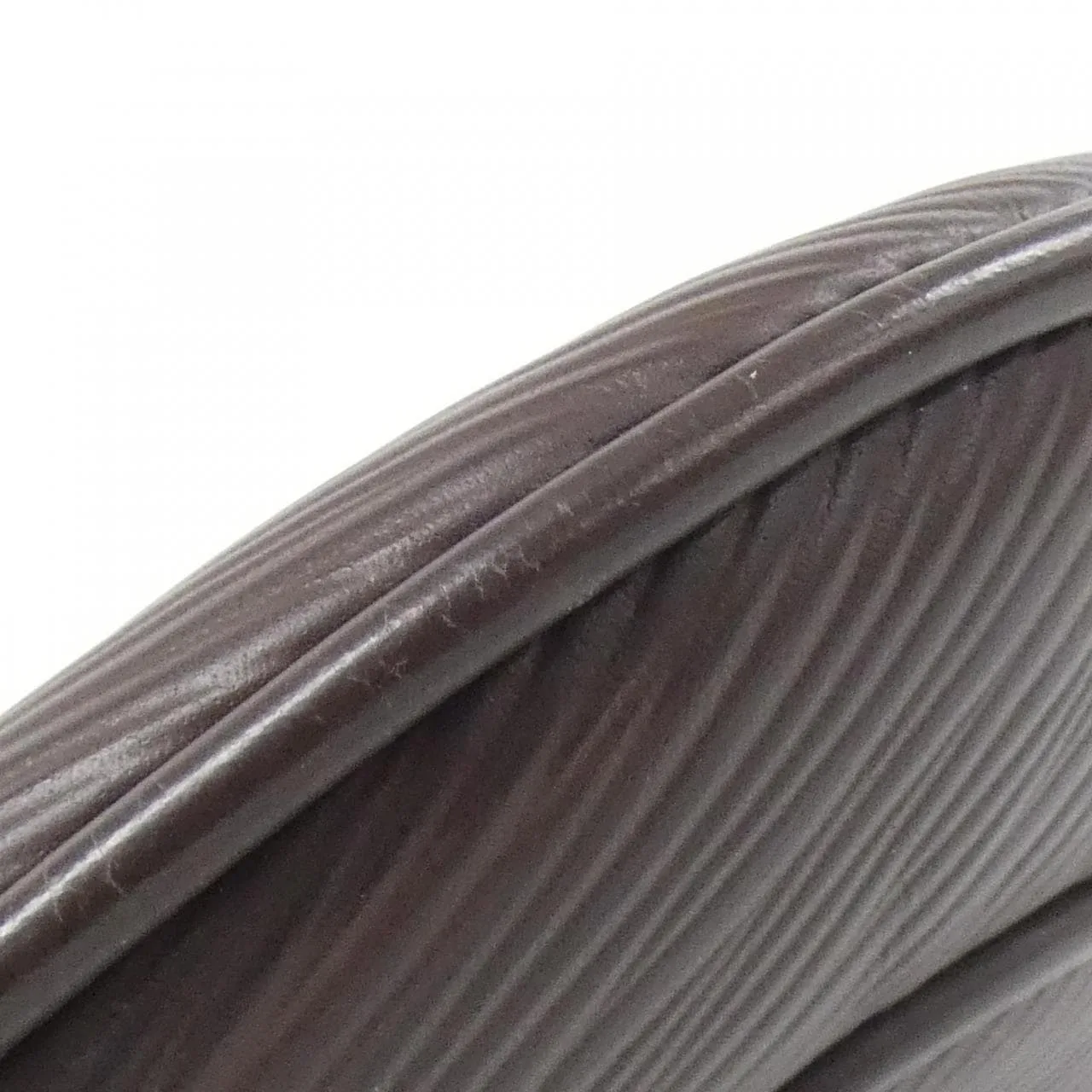 LOUIS VUITTON M5898D 肩背包 Epi 3
