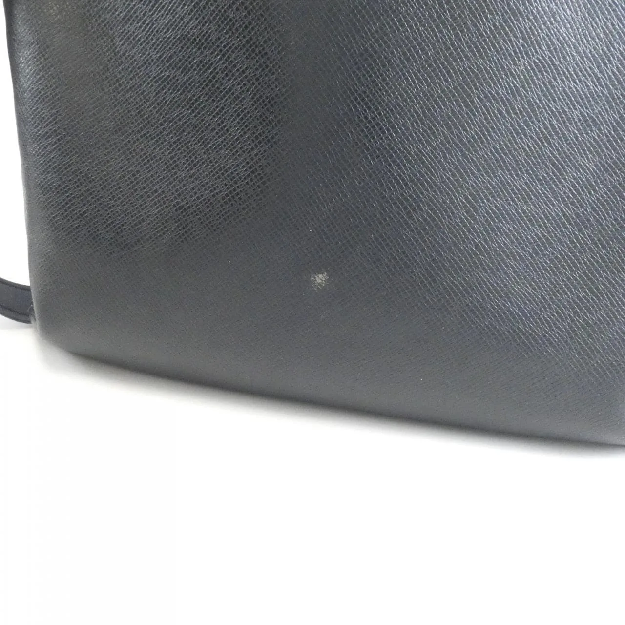 LOUIS VUITTON M32629 Shoulder 4