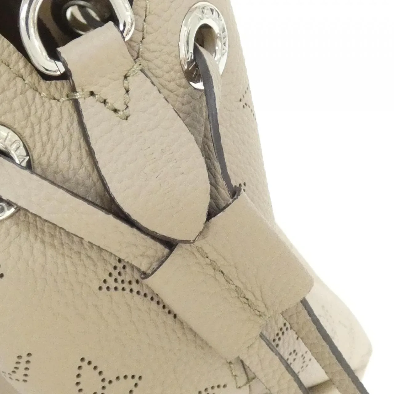 LOUIS VUITTON Mahina M57201 肩背包 3