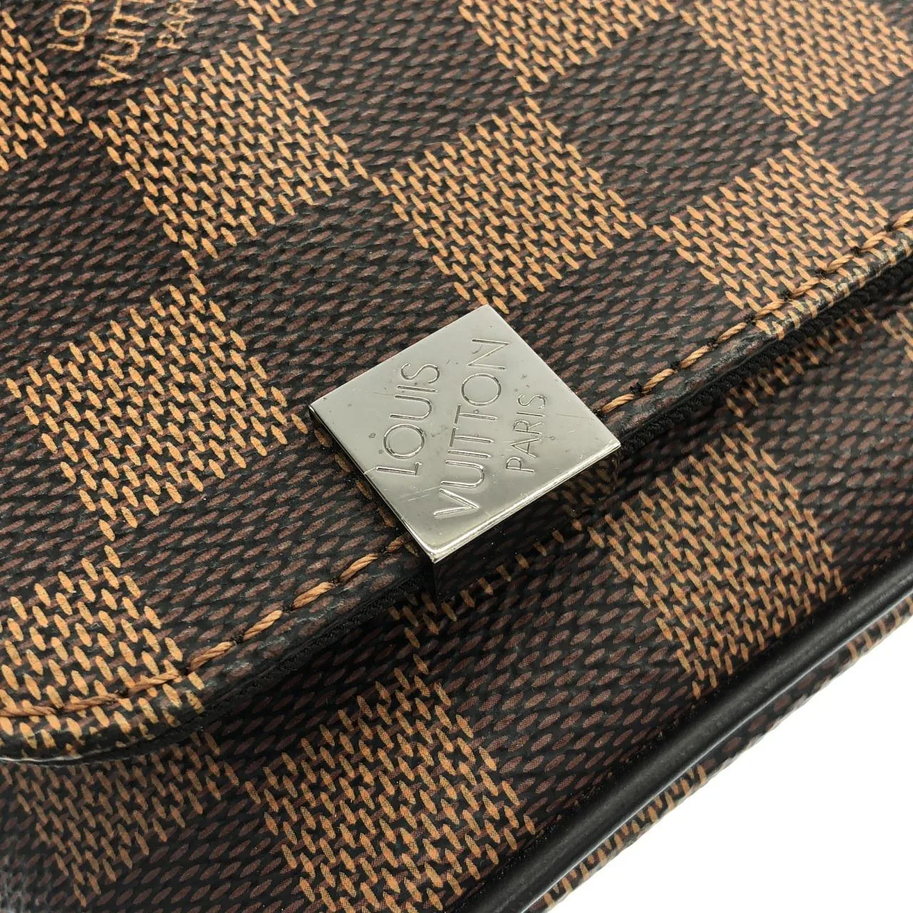 LOUIS VUITTON District N41031 肩背包 Damier 4