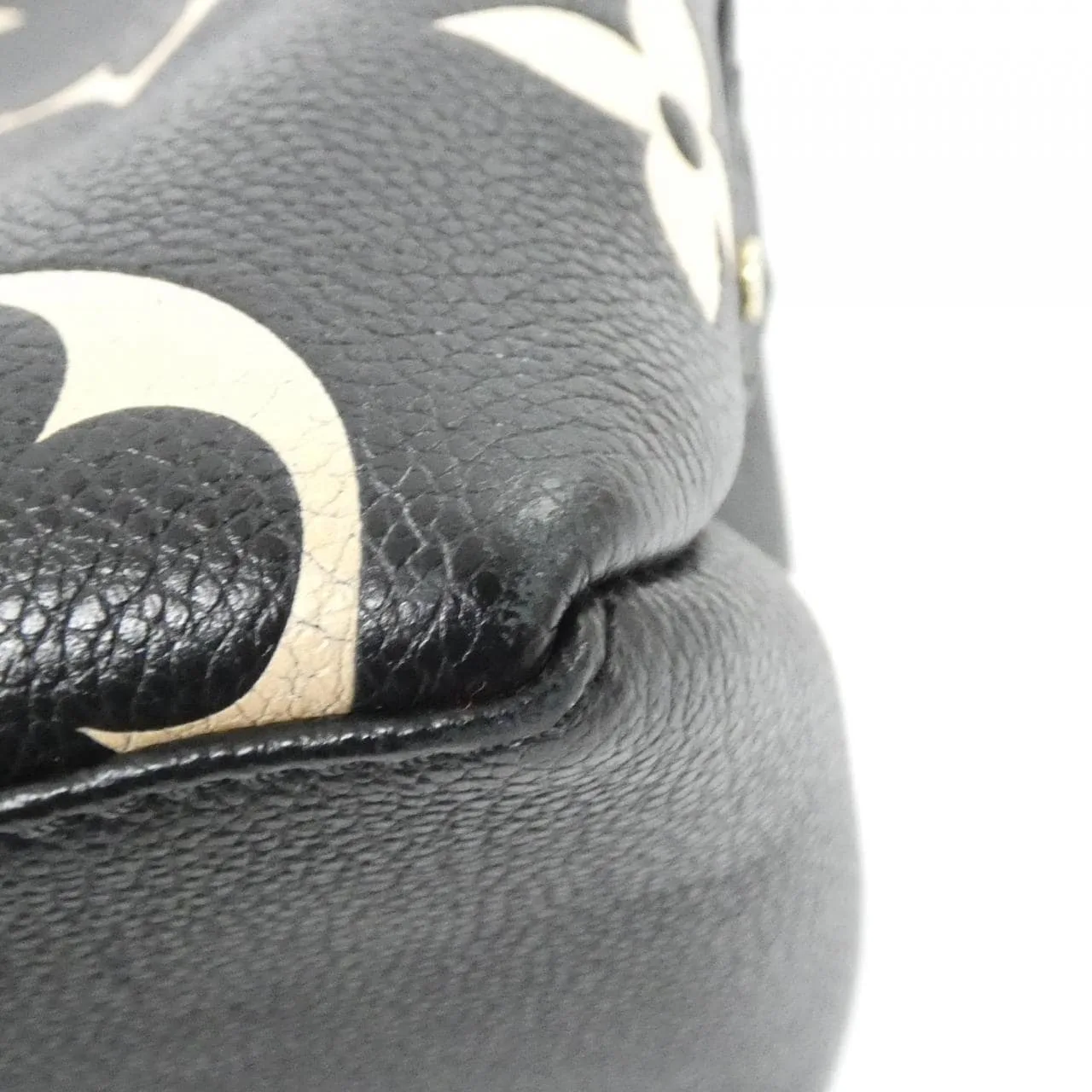 LOUIS VUITTON M58913 Handbag Monogram 2