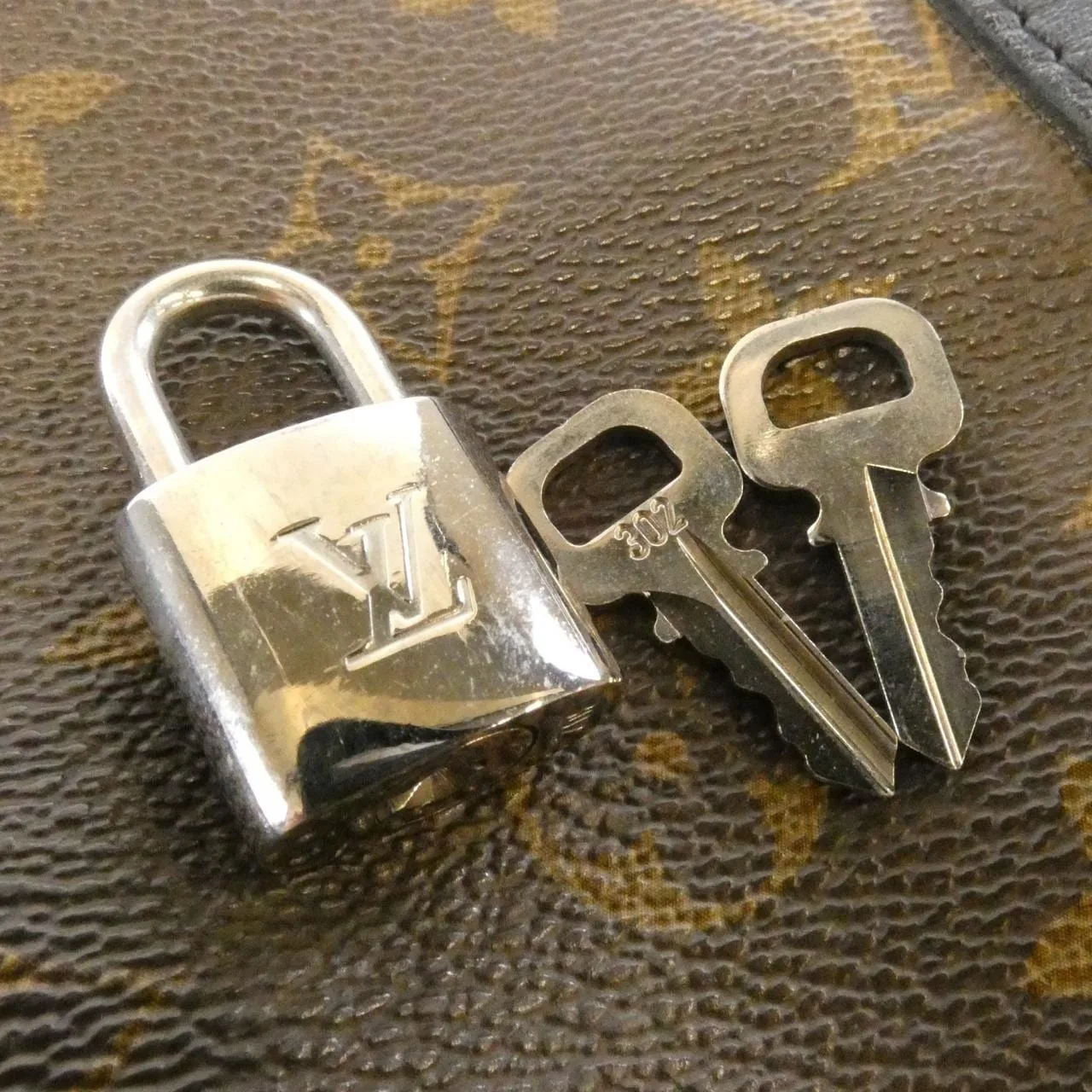 LOUIS VUITTON Keepall M56711 波士頓包 Monogram 黑色 Monogram 中古品B - 縮圖 3