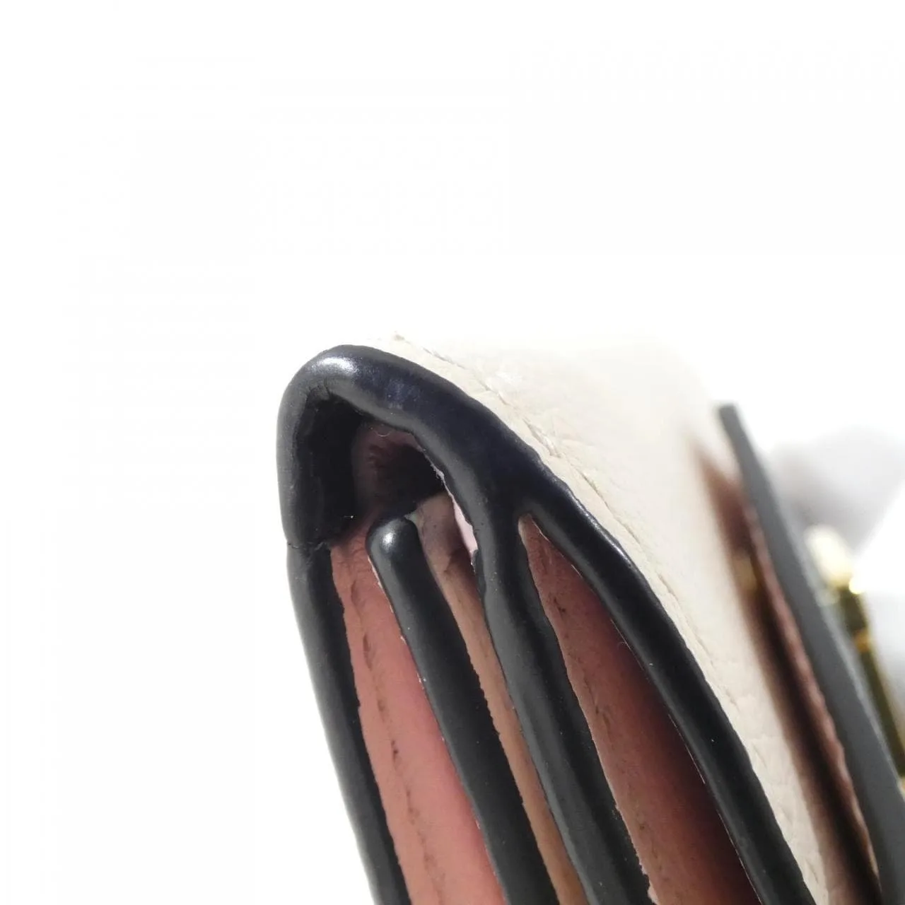 LOUIS VUITTON M80984 Wallet 4