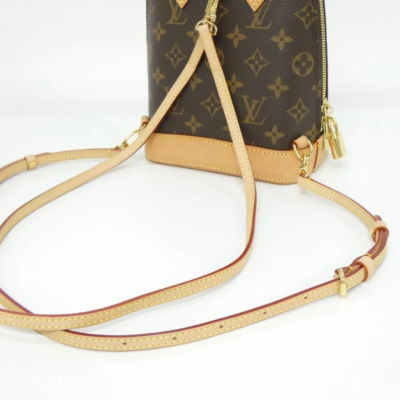 LOUIS VUITTON Alma M47132 Backpack Monogram Black Monogram - Thumbnail 8