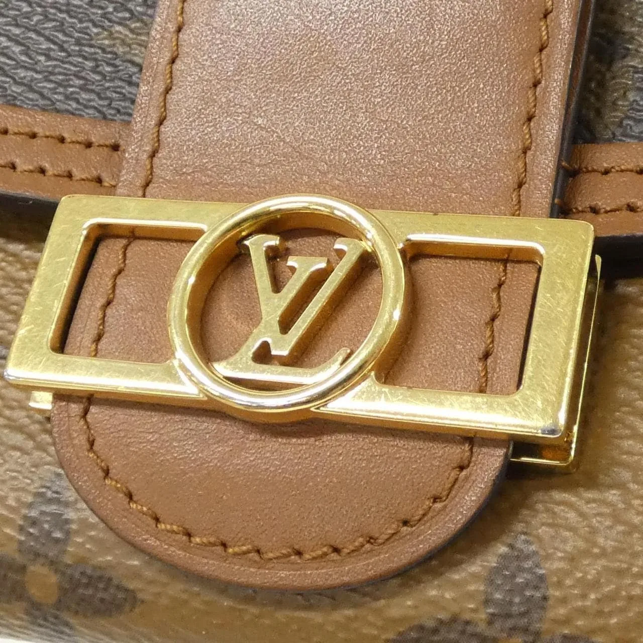 LOUIS VUITTON Dauphine M68725 Wallet Monogram 4