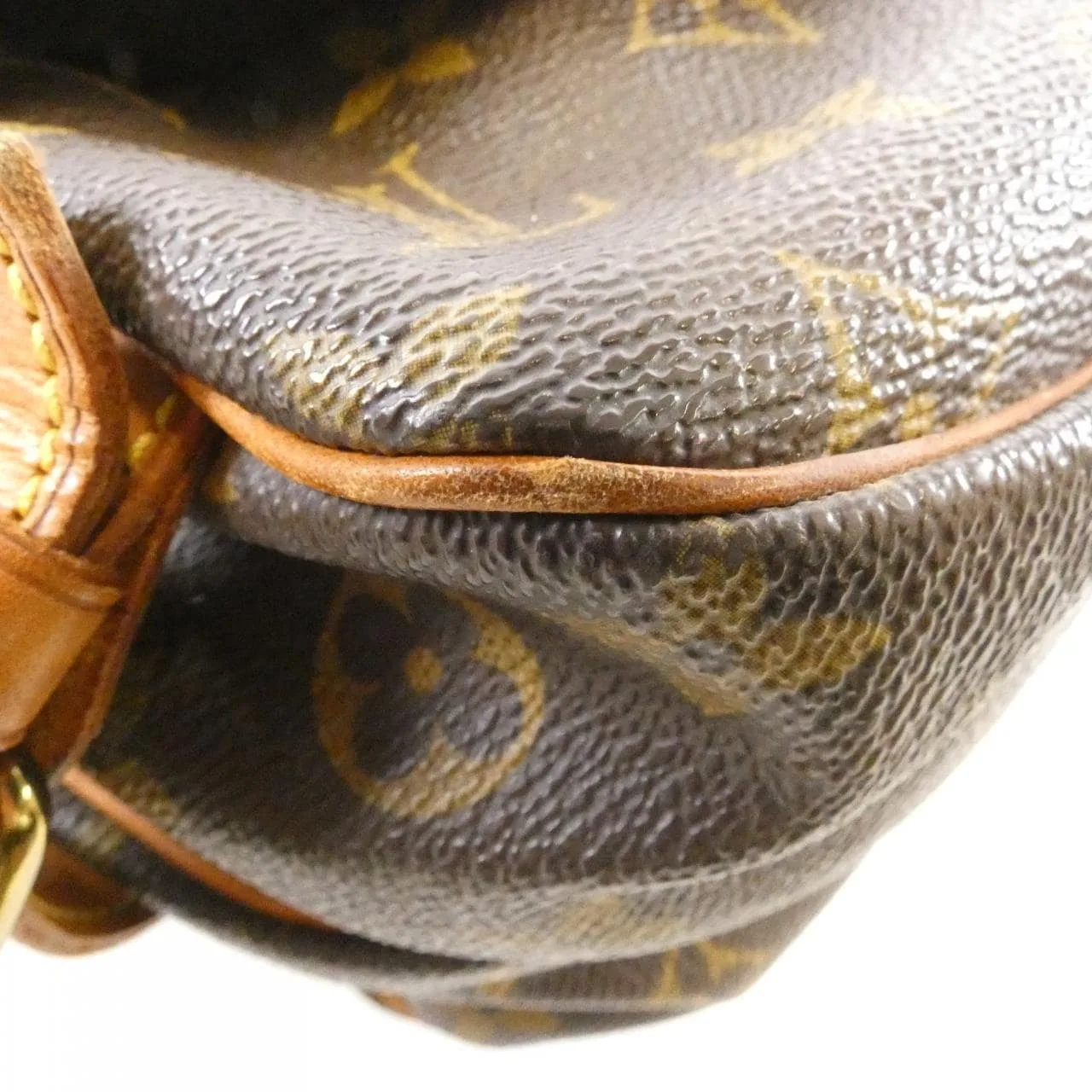 LOUIS VUITTON Saumur M42256 Shoulder Monogram 2
