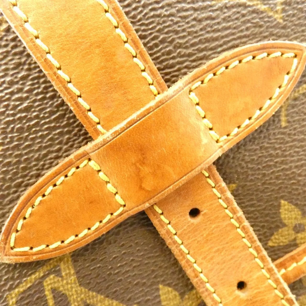 LOUIS VUITTON Saumur M42256 Shoulder Monogram 3