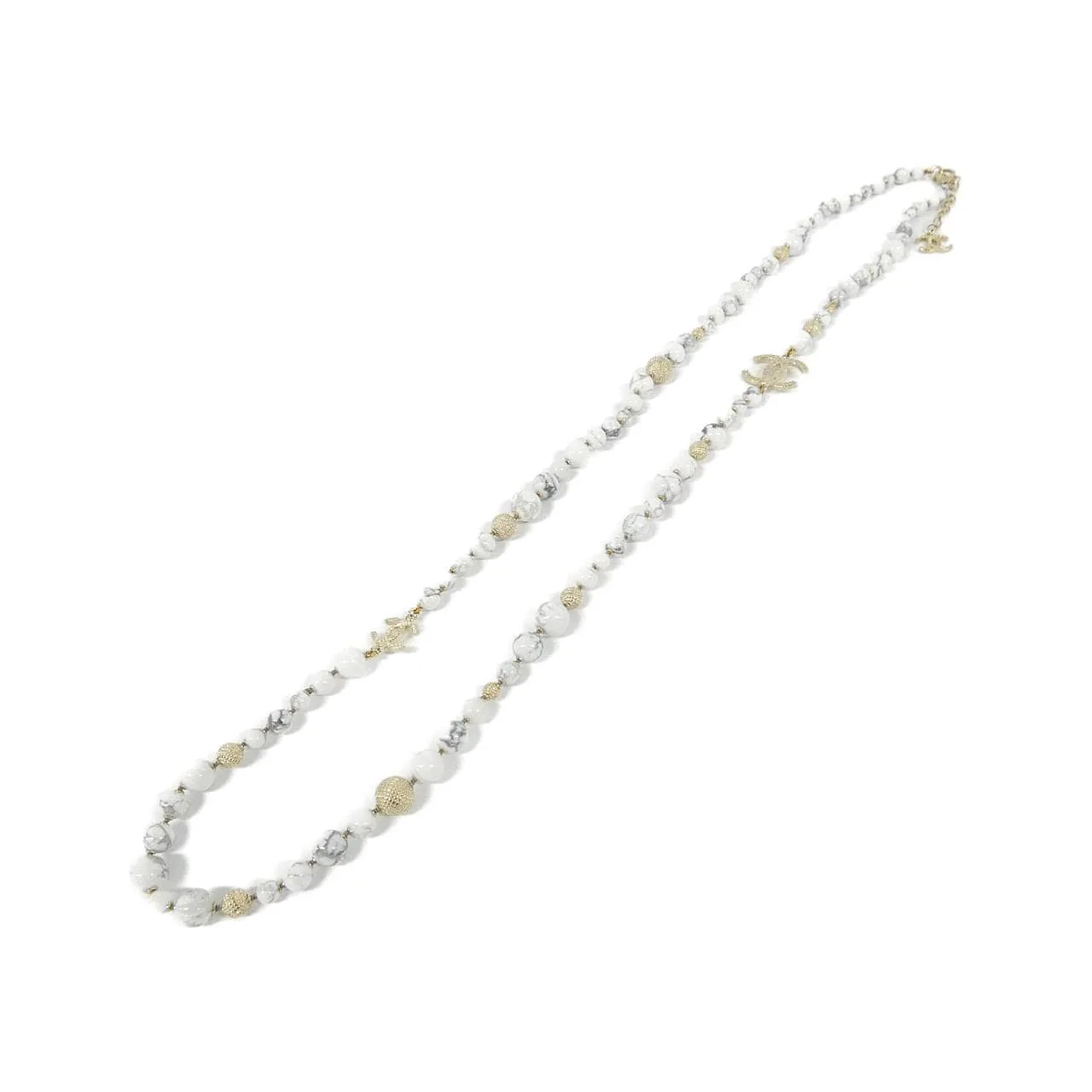 CHANEL Accessories White Rank A - Thumbnail 2