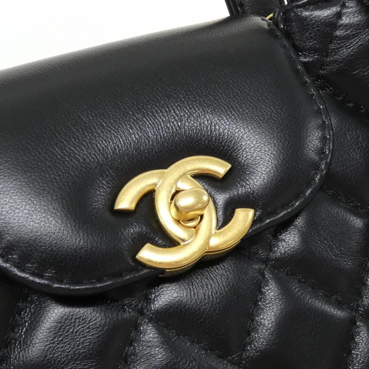 CHANEL AS4416 Handbag Lambskin