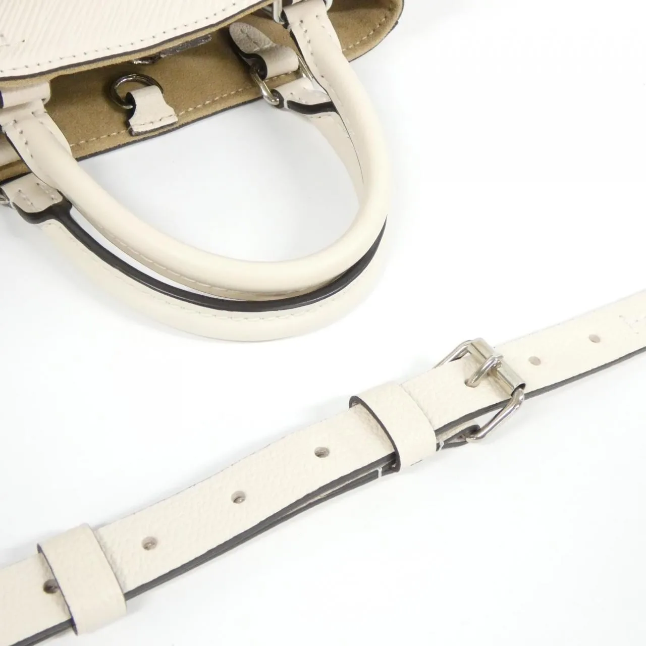LOUIS VUITTON M20520 Tote Epi 5