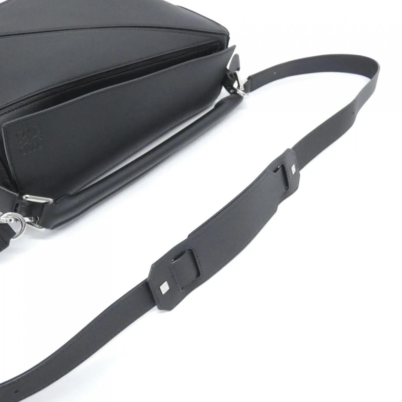 LOEWE Puzzle 322 30 S20 Handbag Black Rank A - Thumbnail 8