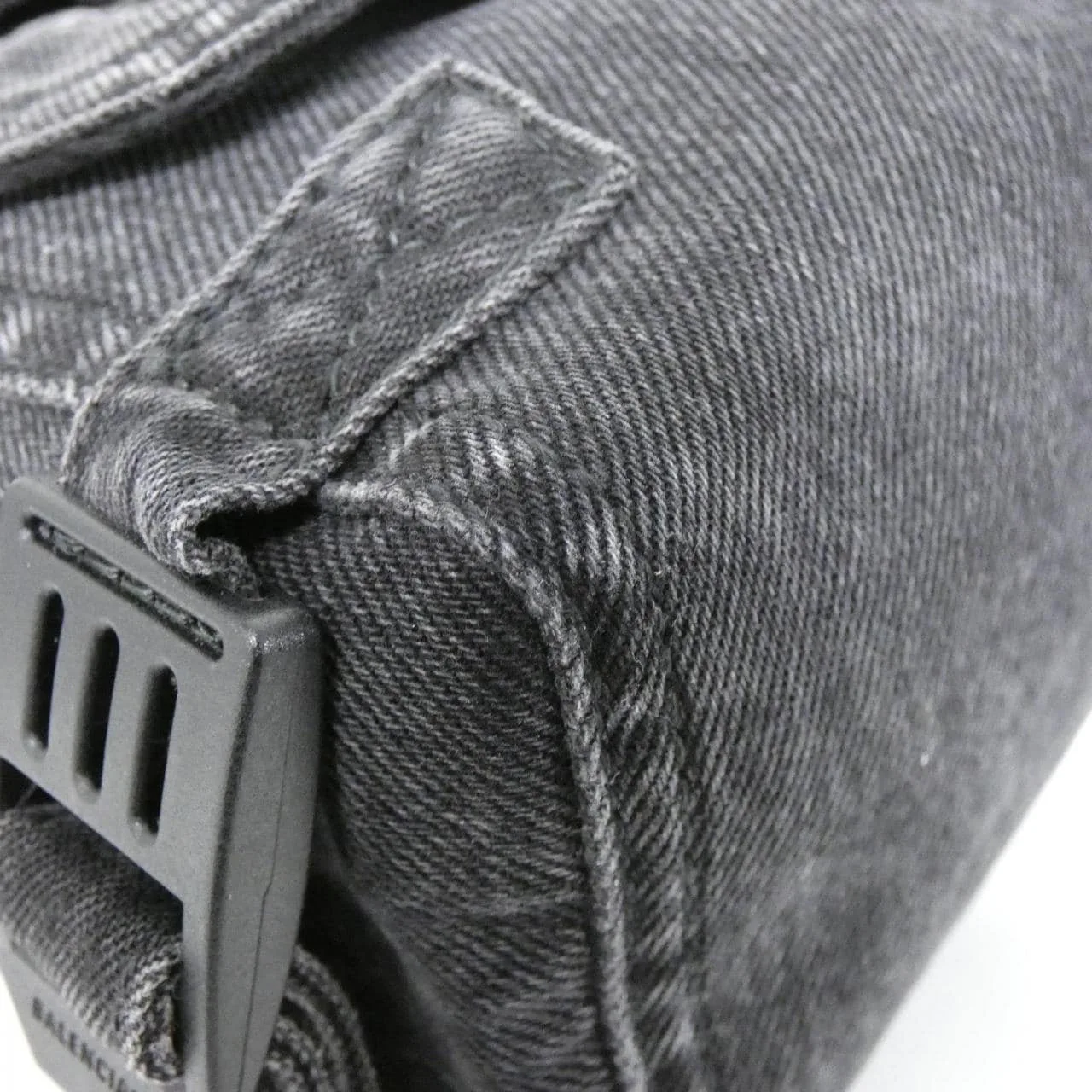 BALENCIAGA 656106 Shoulder Denim 黑色 牛仔布 中古品A - 縮圖 3