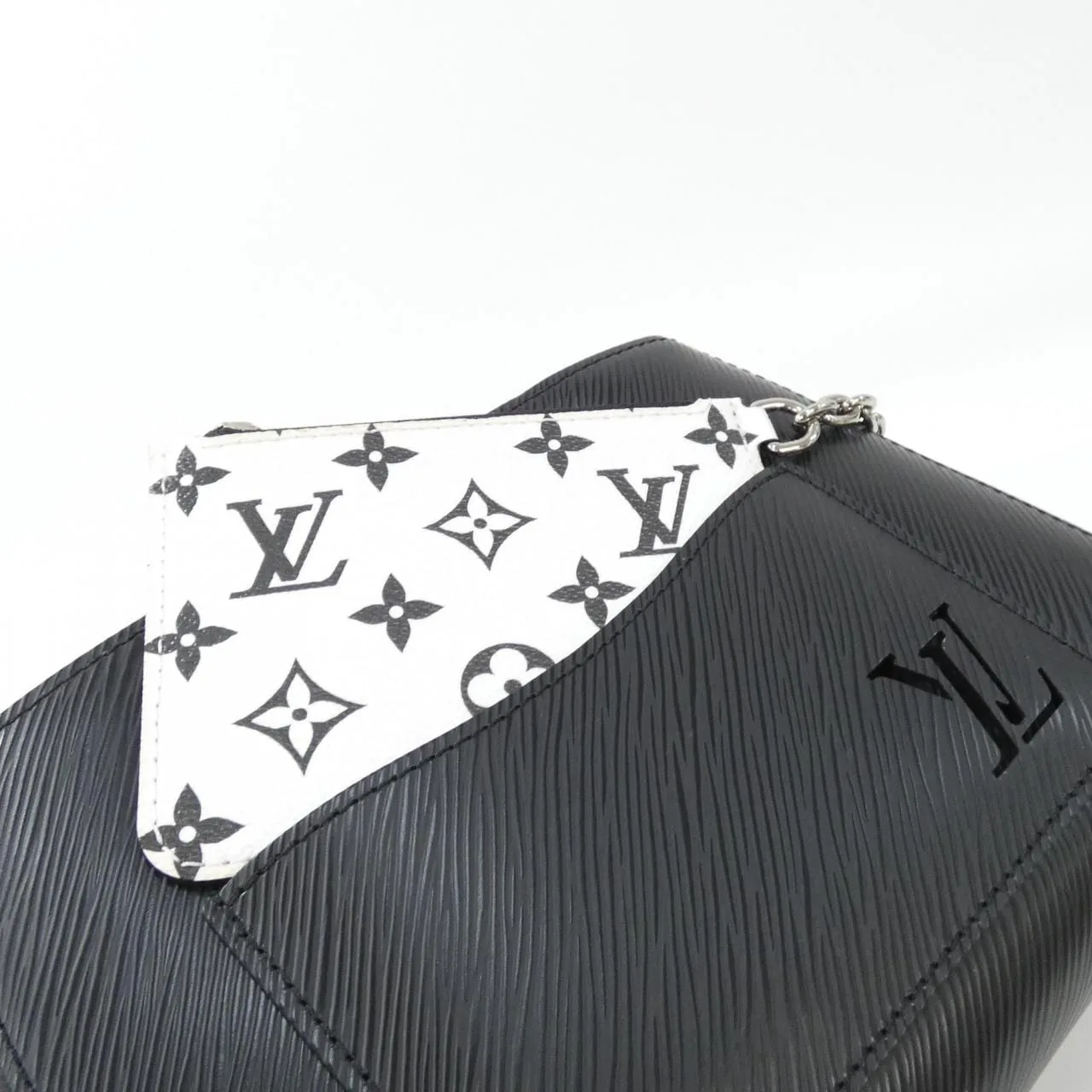 LOUIS VUITTON M59952 Tote Epi 4