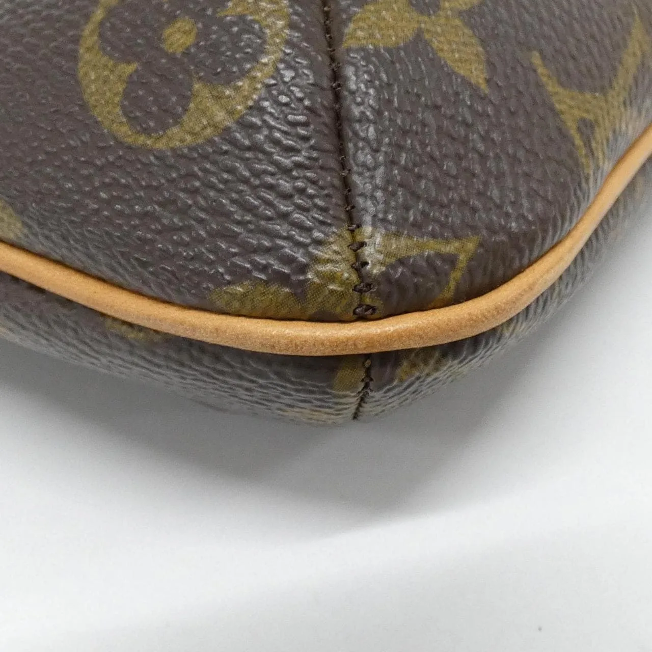 LOUIS VUITTON Musette M51258 Shoulder Monogram 3