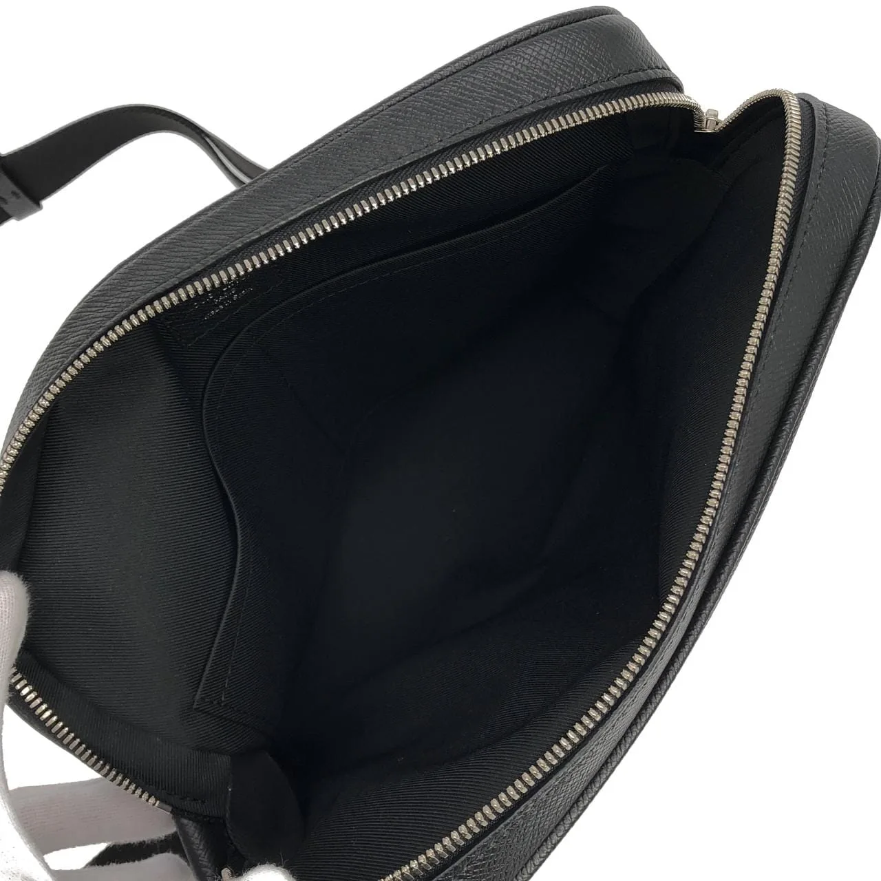 LOUIS VUITTON M30260 Shoulder 黑色 中古品A - 縮圖 6