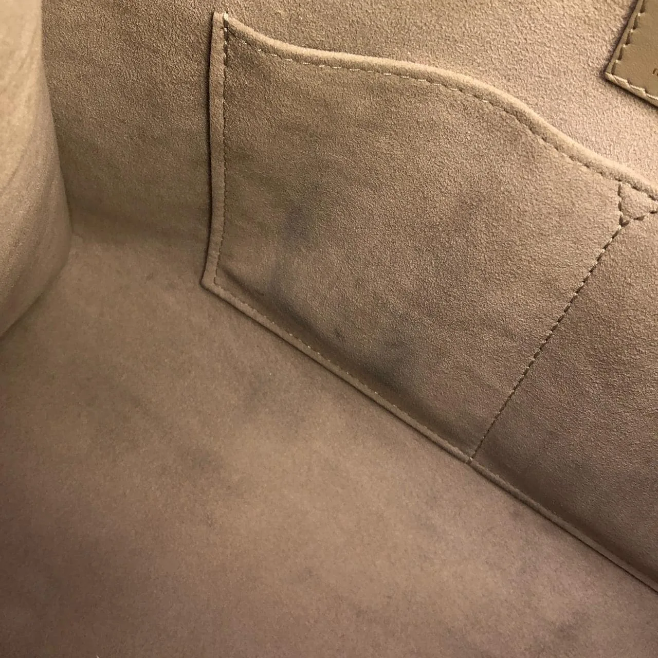 LOUIS VUITTON OnTheGo M45607 Handbag Monogram 黑色 Monogram 中古品B - 縮圖 8