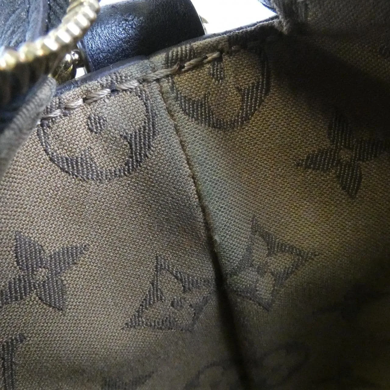 LOUIS VUITTON M57934 Handbag Black Rank B - Thumbnail 9