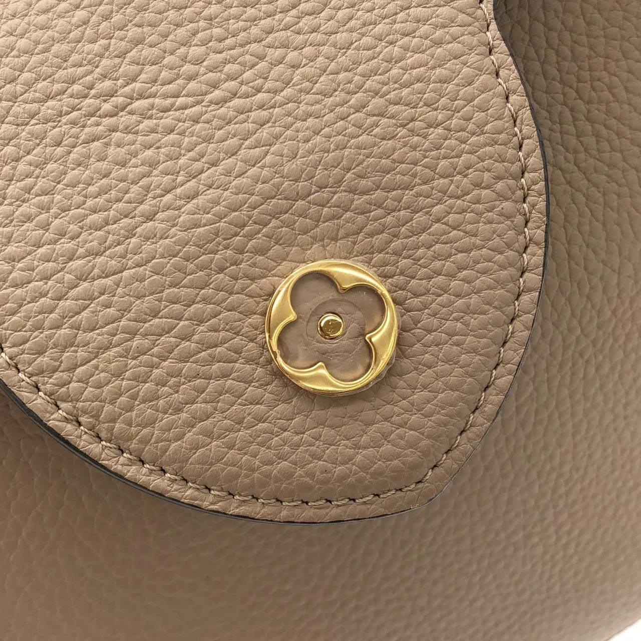 LOUIS VUITTON Capucines N92802 Handbag Leather Black Leather Rank A - Thumbnail 5