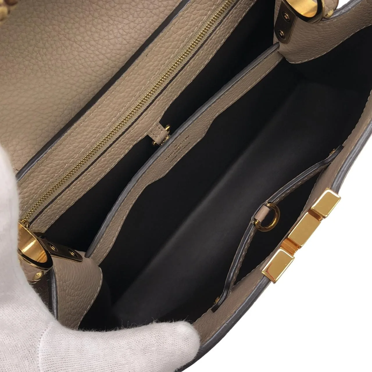 LOUIS VUITTON Capucines N92802 Handbag Leather Black Leather Rank A - Thumbnail 7