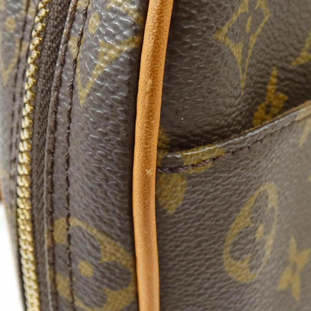 LOUIS VUITTON Pochette M51870 Shoulder Monogram Black Monogram Rank A - Thumbnail 4