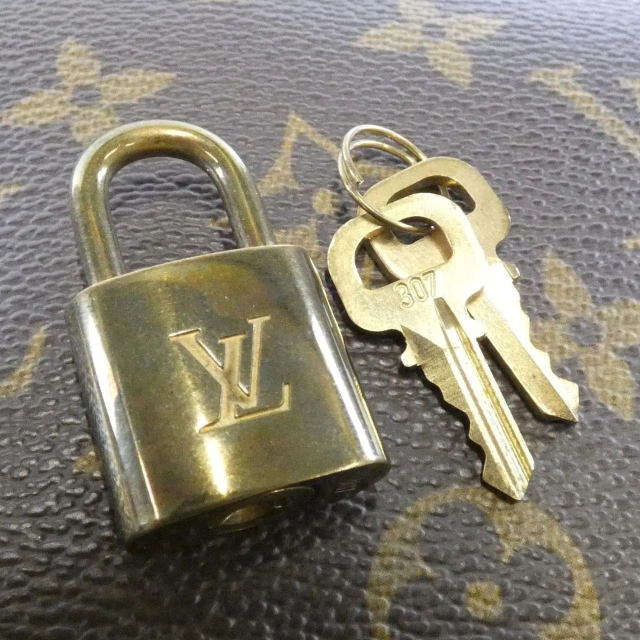 LOUIS VUITTON M42228 Handbag Monogram 黑色 Monogram 中古品A - 縮圖 4